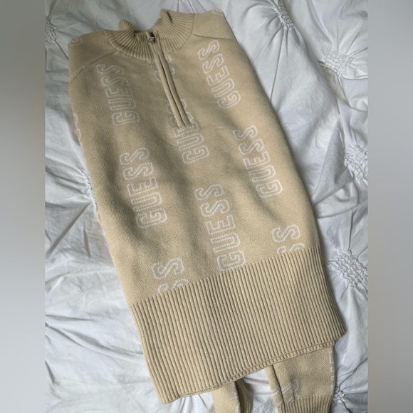GUESS 1/4 Zip Knit Sweater - Picture 8 of 10